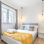 Apartamento Largo Da Estação B By Sé *