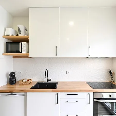 Largo Da Estação B By Sé *